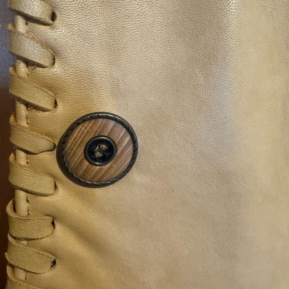 La‎ Nouvelle Renaissance Unisex XS %100 Leather Butter Yellow Jacket - Picture 4 of 14